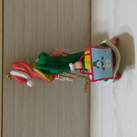 Vintage 1990s Grolier Roger Rabbit Jessica Disney Christmas Ornament - Picture 2 of 7